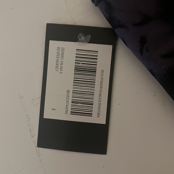 Darc sports bra - Picture 3 of 3